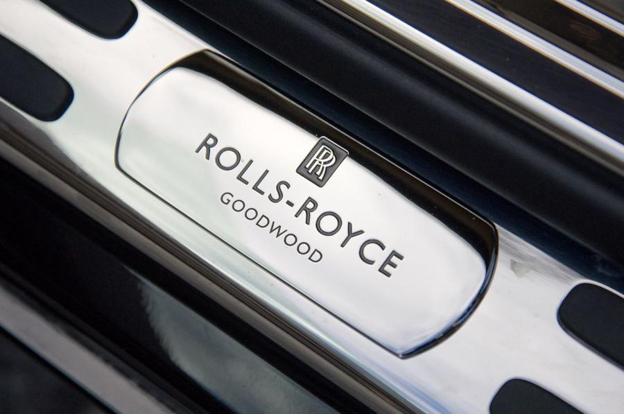  Rolls-Royce Wraith 2014 года  (фото 25 из 36)